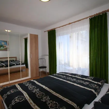 Апартаменты Apartment In Scheffaui Near Ski Slopes Шеффау-ам-Вильден-Кайзер