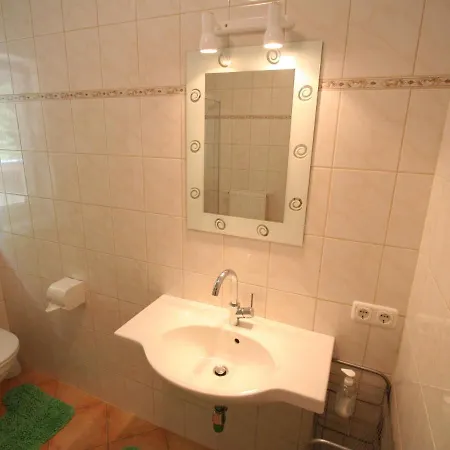 Apartment In Scheffaui Near Ski Slopes * Шеффау-ам-Вильден-Кайзер